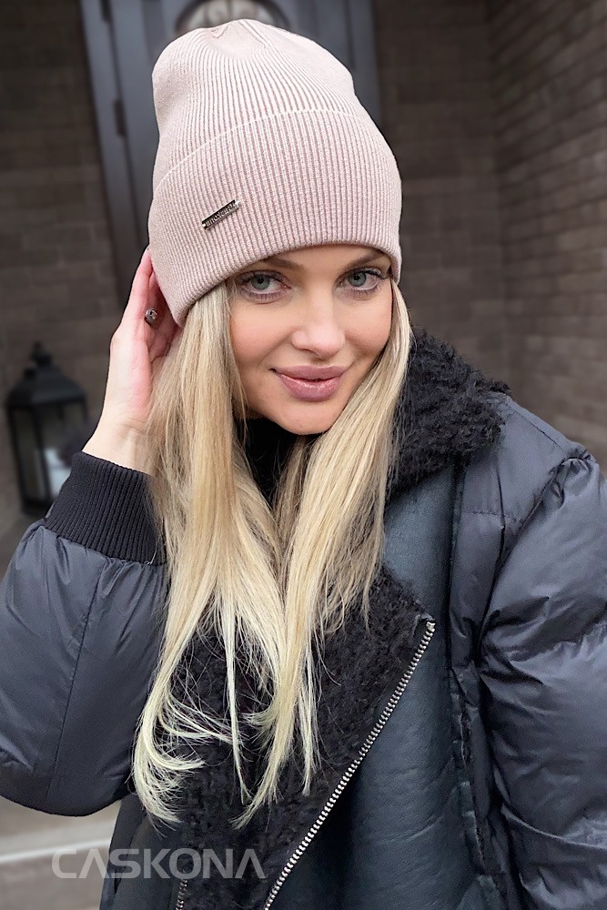 Caskona SHEIN ШАПКА