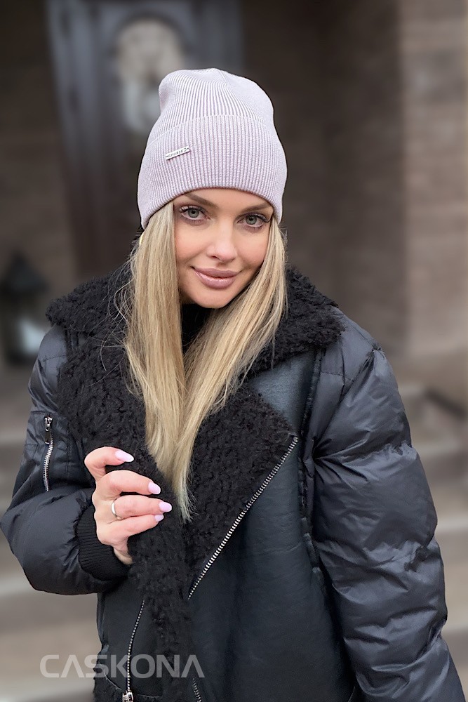 Caskona SHEIN ШАПКА